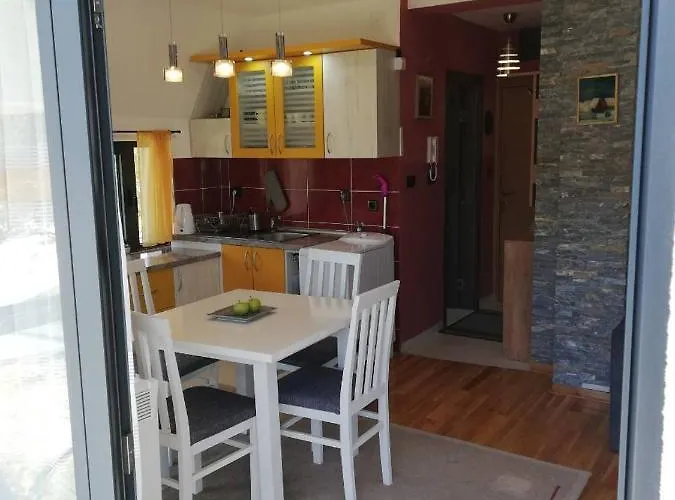 Διαμέρισμα Smiley 1 *